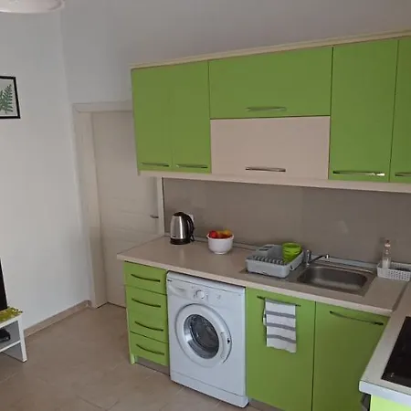 Green * Sarande
