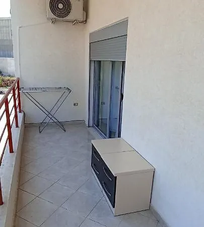 Apartment Green *